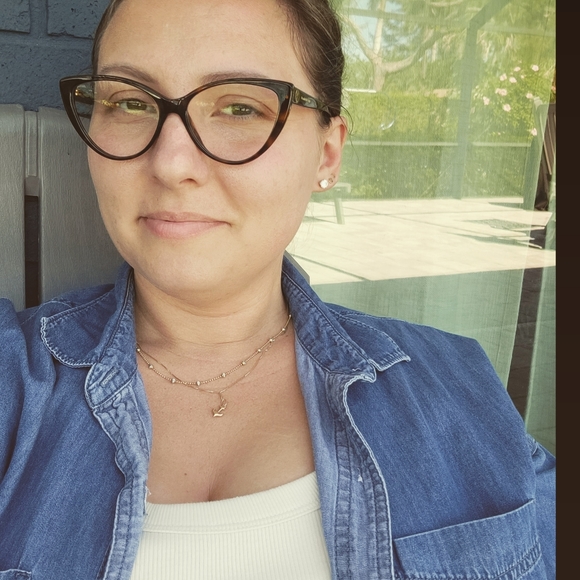 Meet Your Posher, Ehren - Picture 2 of 12